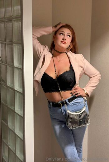 Fae Housewif / faehousewifefree nude photo #30