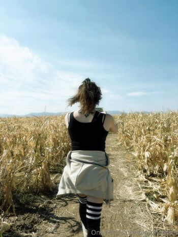 ｉｖｙ ちゃん ໒ / faeinflowers nude photo #15