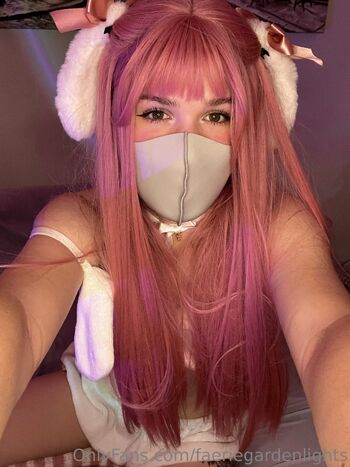 Pixi / faeriegardenlights nude photo #10