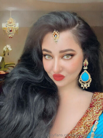 FairuzaPersiana Financial Dominatri / fairuzapersiana nude photo #21