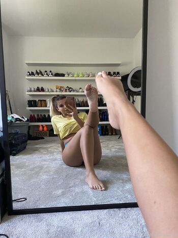 Faith Maron / faithmarone nude photo #6