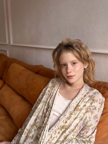 Meo / fancy_daisy nude photo #7