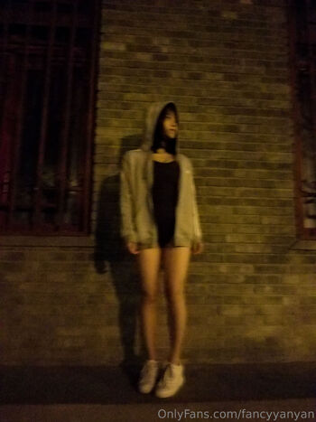 FancyYanYa / fancyyanyan / fancyyanyan2 nude photo #25