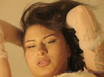 f4r / faraonik4baby nude photo #29