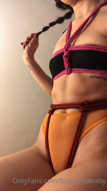 f4r / faraonik4baby nude photo #31