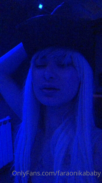 f4r / faraonik4baby nude photo #36