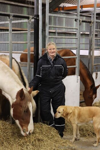 Farmgir / farmgirl nude photo #37