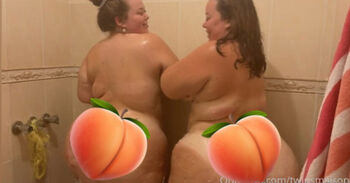 RO LU FAT BIG AS / fatbigasstwins nude photo #30