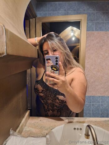 Fat / fatigz nude photo #3