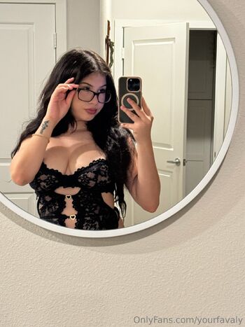 aly / favaly nude photo #31