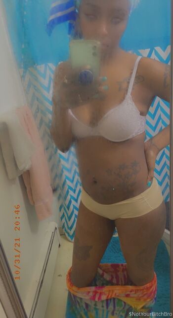 Uniqu / favfetishhhh nude photo #28