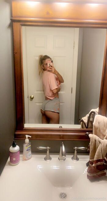 Ambie Bambie FREE / favoritelittlesecret nude photo #7