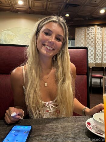 Ambie Bambie FREE / favoritelittlesecret nude photo #69