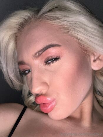 Faye Fly / fayeflyn nude photo #15