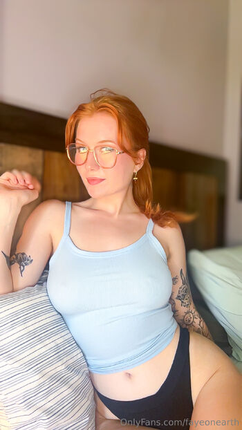 Faye / fayeonearth / fayeonearthh nude photo #35