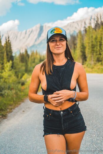 Fede - Fit Sexy Mom - Free Accoun / fedecoronafree nude photo #1