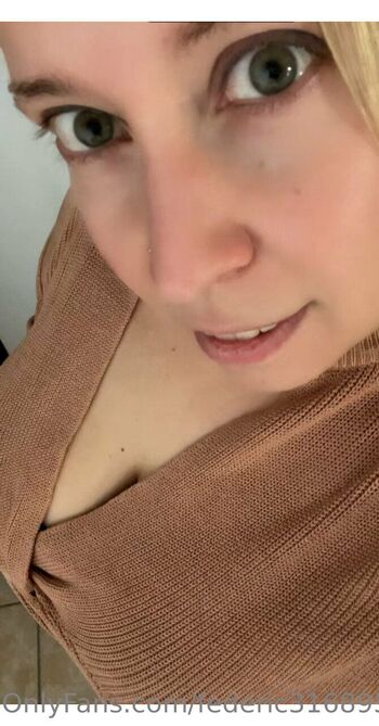 federic / federic31689514 / sweetdreamsfeet6 nude photo #1