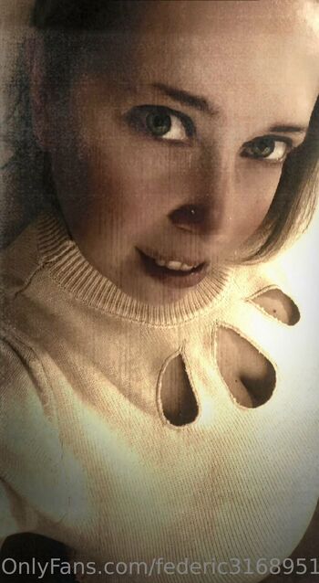 federic / federic31689514 / sweetdreamsfeet6 nude photo #2