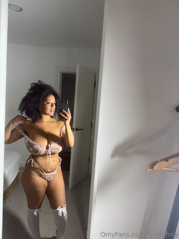 Terr / feelinfree nude photo #9