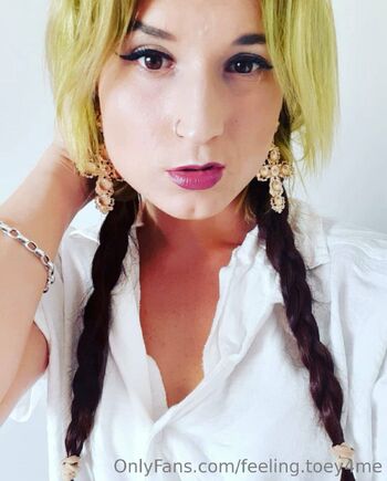 x Evee / feeling.toey4me / azriel.fetish_ nude photo #7