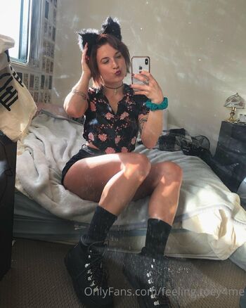 x Evee / feeling.toey4me / azriel.fetish_ nude photo #10