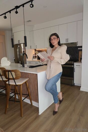 officially retired / feetbysvett nude photo #7