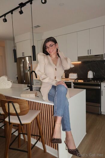 officially retired / feetbysvett nude photo #8