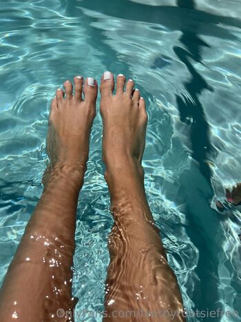 Tootsi / feetbytootsiefree nude photo #5