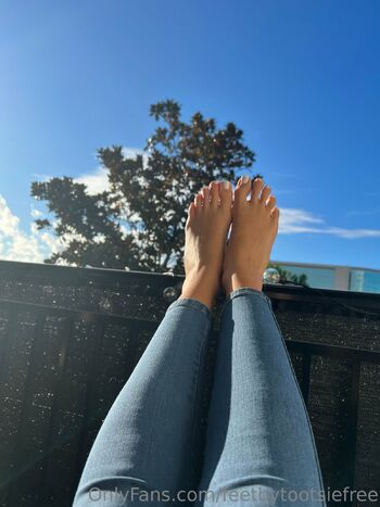 Tootsi / feetbytootsiefree nude photo #14