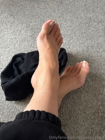 Feetwonders_ / feetwonders_1 nude photo #6