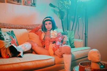 Dakota Quin / femalien69x nude photo #6