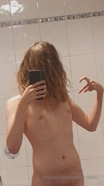 TeCh / femboy_techu nude photo #8