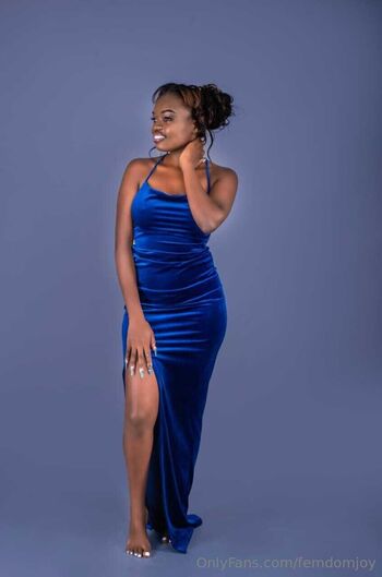 MISTRESS OF SLAVES / femdomjoy nude photo #5