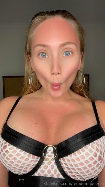 Mistress AJ / femdomqueenaj nude photo #23