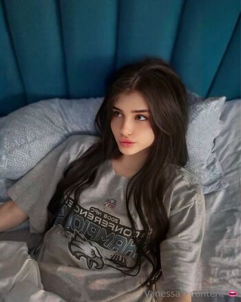 𝙑𝙖𝙣𝙚𝙨𝙨𝙖 𝙍𝙤𝙪𝙜𝙚 𝒀𝒐𝒖𝒓 𝒆𝒎𝒑𝒓𝒆𝒔 / femdomvane nude photo #34