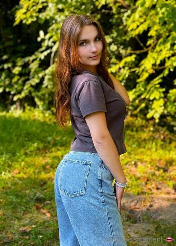 𝙑𝙖𝙣𝙚𝙨𝙨𝙖 𝙍𝙤𝙪𝙜𝙚 𝒀𝒐𝒖𝒓 𝒆𝒎𝒑𝒓𝒆𝒔 / femdomvane nude photo #38