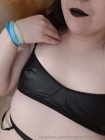 FemgirlMcAwesome / femgirlmcawesome nude photo #2