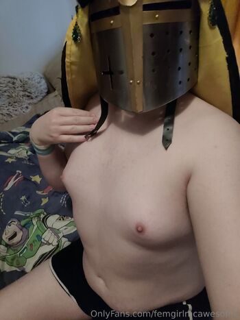 FemgirlMcAwesome / femgirlmcawesome nude photo #10