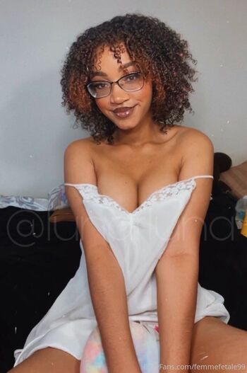 Lunar Lun / femmefetale99 nude photo #28