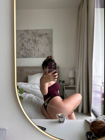 SOFIA / femminadelsud nude photo #3