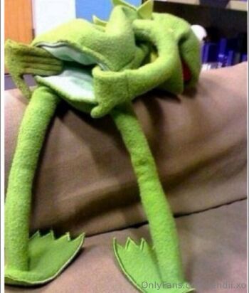 Fend / fendii.xo nude photo #2