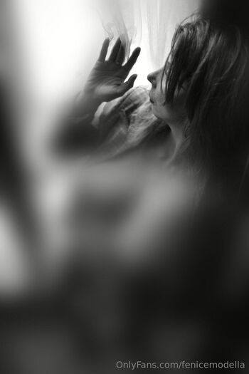 Fenice Modell / fenicemodella nude photo #12