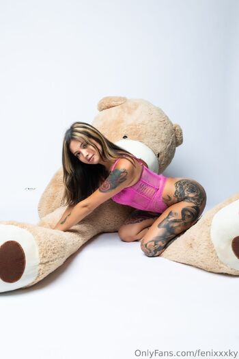 KY FENI / fenixxxky nude photo #6