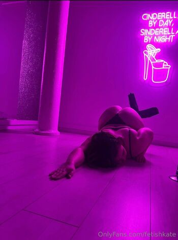 Fetish Kate / fetishgirlkate nude photo #13