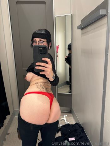 Tilli / feverdreamms / feverdreameuphoria nude photo #13