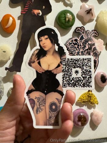 Tilli / feverdreamms / feverdreameuphoria nude photo #14