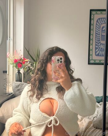 Veronika / feyadit nude photo #2