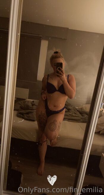 Emili / fin_emilia nude photo #1