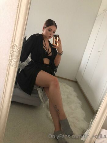 Emili / fin_emilia nude photo #6