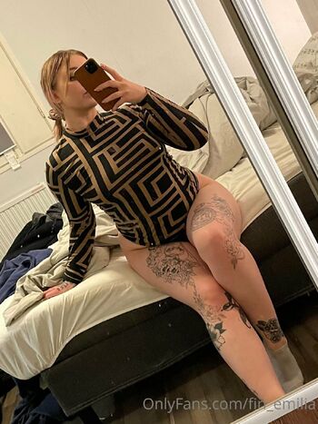 Emili / fin_emilia nude photo #8